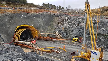 Tunnelin rakennus Norjassa